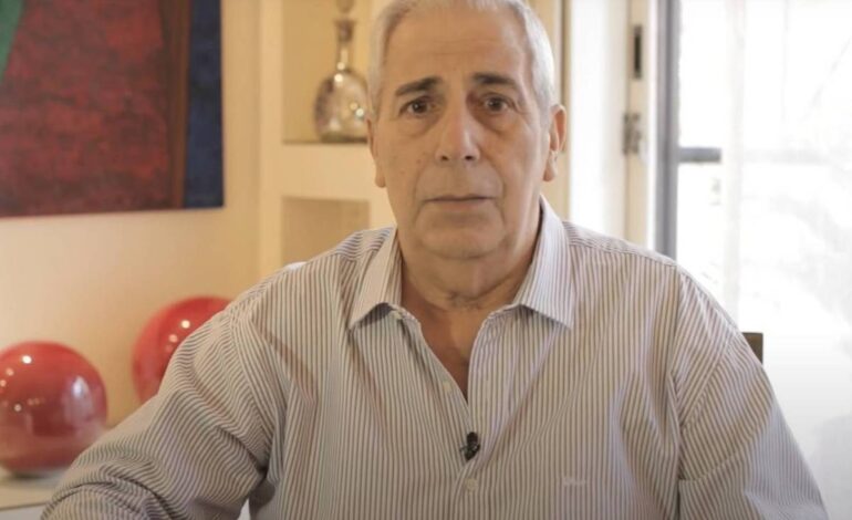 ‘meu-carro-voou’,-lembra-sobrevivente-de-atentado-terrorista-na-argentina