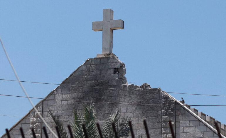 netanyahu-liga-para-leao-14-apos-ataque-a-igreja-em-gaza,-e-papa-pede-cessar-fogo