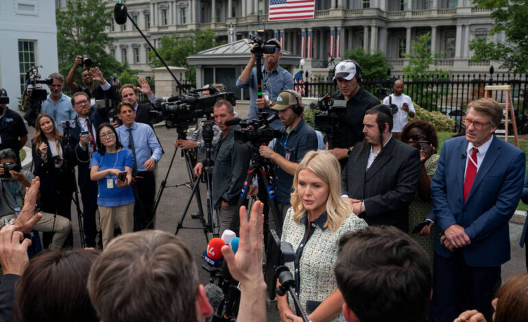 casa-branca-barra-jornal-de-acompanhar-viagem-de-trump-apos-reportagem-sobre-epstein