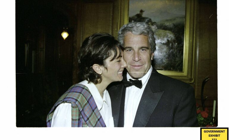 ex-namorada-de-epstein-recorre-a-suprema-corte-dos-eua-para-anular-condenacao