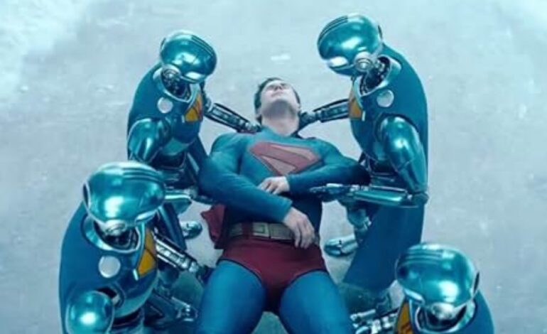 todos-os-herois-do-mural-na-sala-da-justica-em-superman