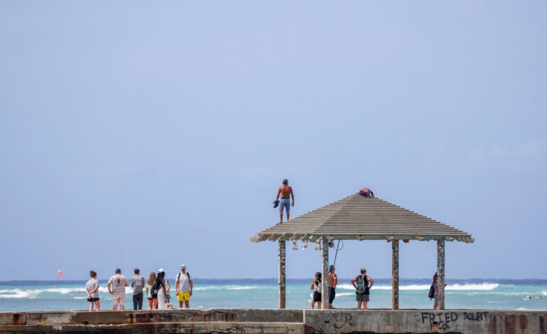 milhoes-voltam-para-casa-apos-fim-de-alertas-de-tsunami-no-pacifico