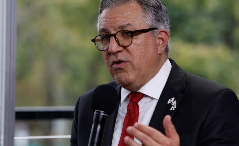 eua-cancelam-vistos-da-filha-e-da-esposa-do-ministro-alexandre-padilha