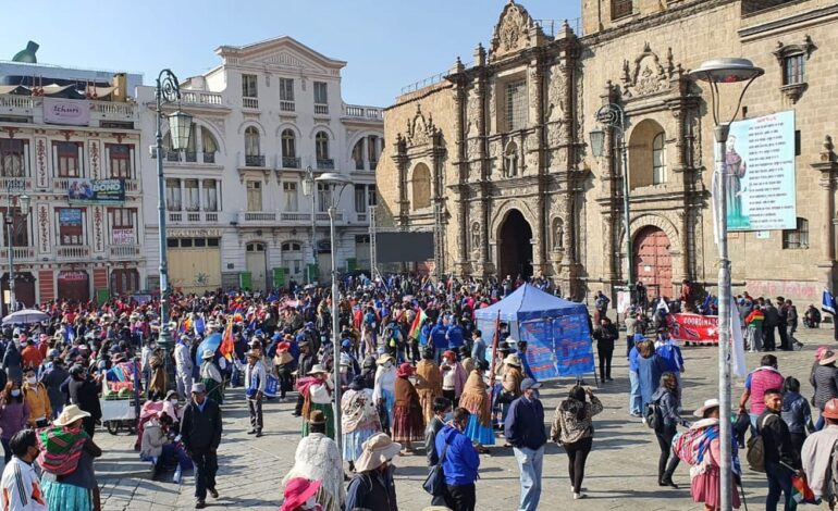bolivia-vai-as-urnas-com-direita-favorita-e-23%-dos-votos-indefinidos