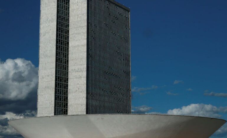 conheca-projeto-que-regula-redes-sociais-para-criancas-e-adolescentes