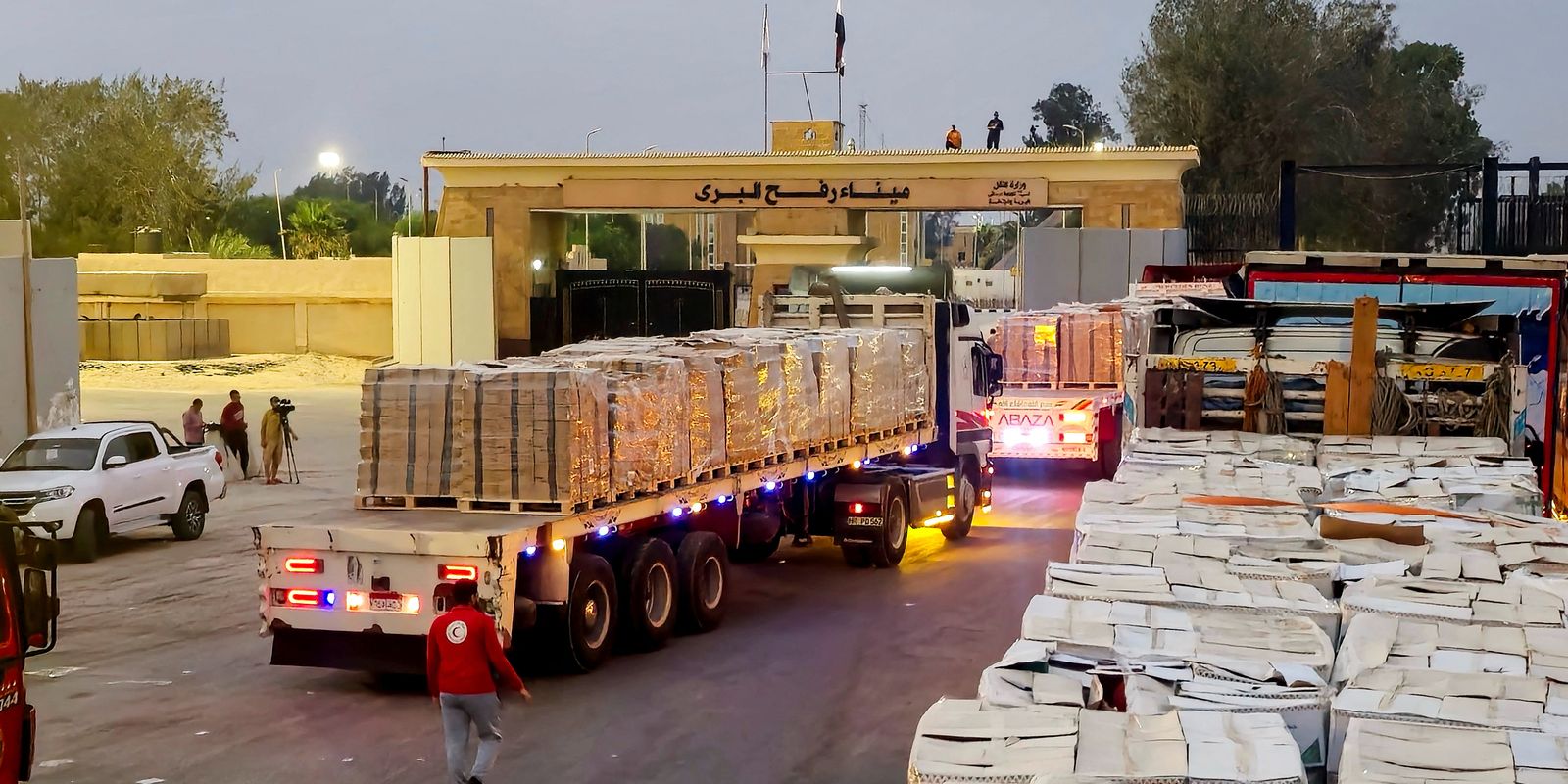 Mesmo autorizado, material para abrigo não entra em Gaza, dizem ONGs