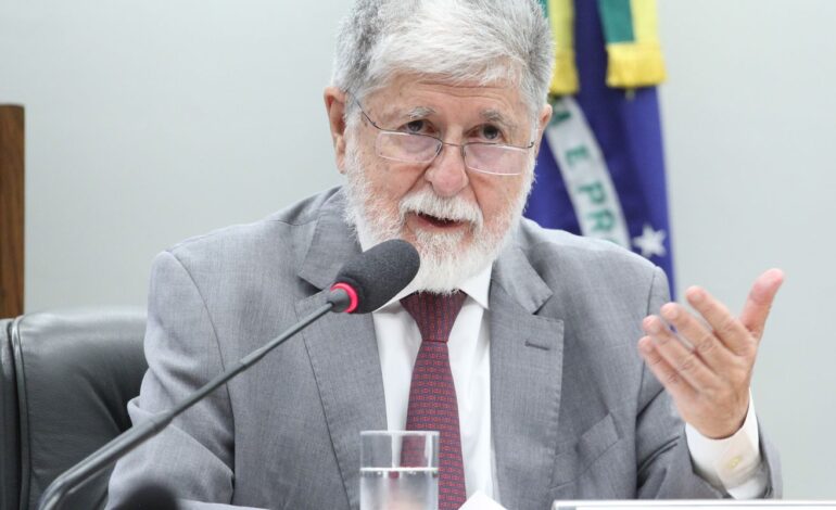 estados-unidos-nao-desejam-negociar-tarifas,-afirma-celso-amorim
