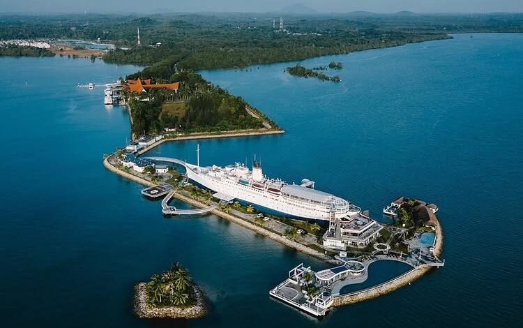 como-e-o-hotel-de-us$-18-milhoes-construido-em-navio-de-passageiros-mais-antigo-do-mundo