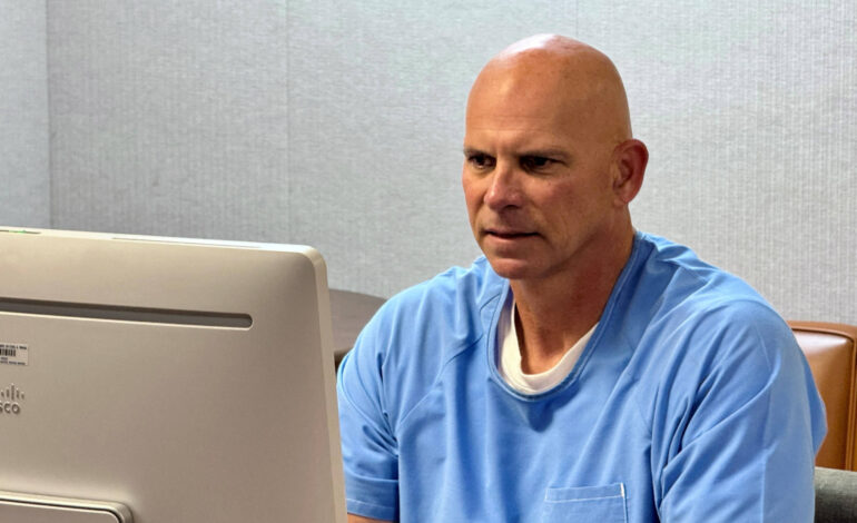 lyle-menendez-tem-liberdade-condicional-negada-um-dia-apos-irmao-ter-mesmo-destino