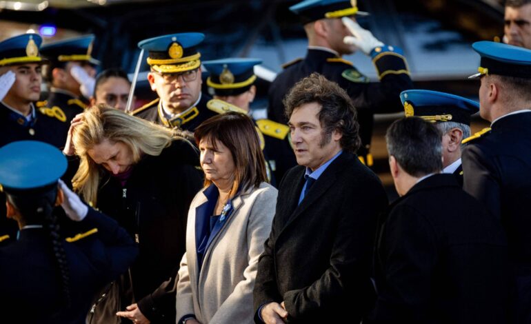 em-caca-as-bruxas,-governo-milei-ataca-jornalistas-por-escandalo-dos-audios