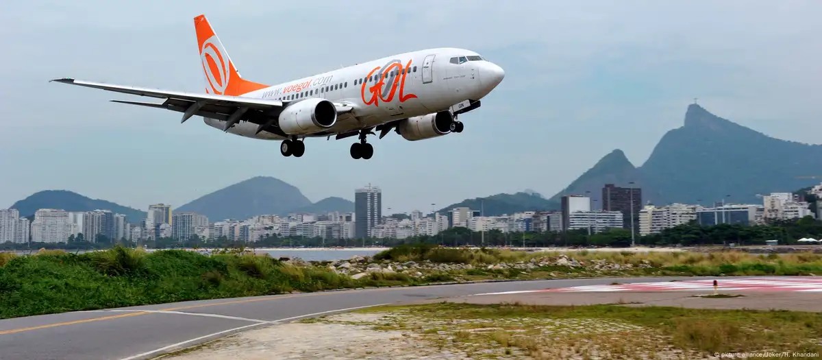 Por que os voos domésticos no Brasil são tão caros?