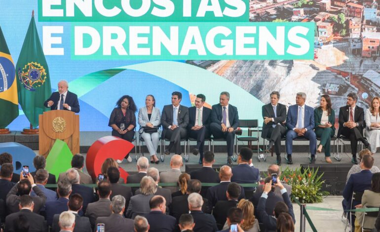 governo-anuncia-r$-11,7-bilhoes-do-novo-pac-para-drenagem-e-encostas