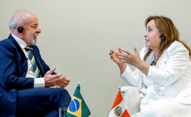 em-nova-york,-lula-se-reune-com-dina-boluarte,-presidenta-do-peru