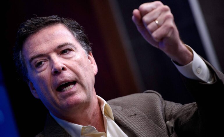 juri-indicia-ex-diretor-do-fbi-critico-a-trump-apos-pressao-do-governo