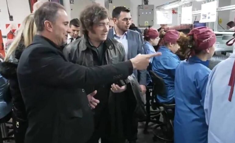 giro-de-milei-por-provincias-em-busca-de-votos-para-legislativas-comeca-com-caminhada-cancelada