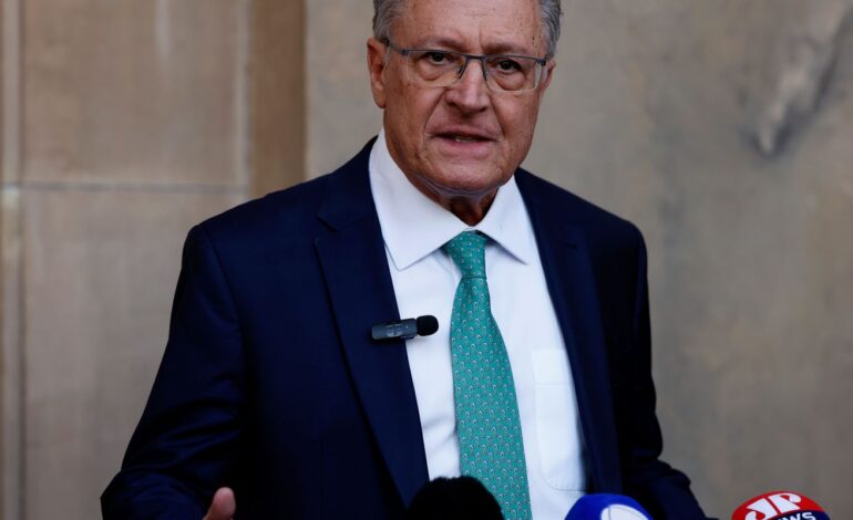“estamos-muito-otimistas”,-diz-alckmin-apos-conversa-de-lula-e-trump