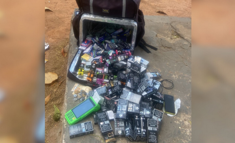 homem-e-flagrado-com-mais-de-100-cigarros-eletronicos-perto-de-escola-em-palmas,-diz-pm