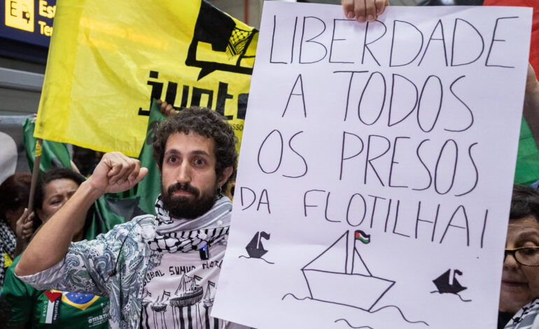 agiram-como-terroristas,-diz-brasileiro-detido-em-flotilha-por-israel-apos-chegar-ao-rio