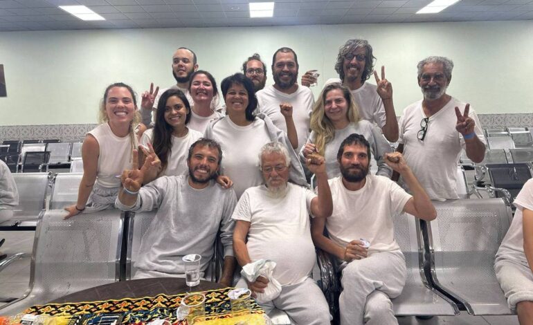 brasileiros-da-flotilha-chegarao-ao-brasil-nesta-quinta-(9),-apos-serem-expulsos-de-israel