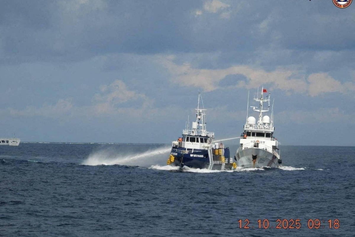 China e Filipinas trocam acusações por colisão de barcos perto de ilhas em disputa
