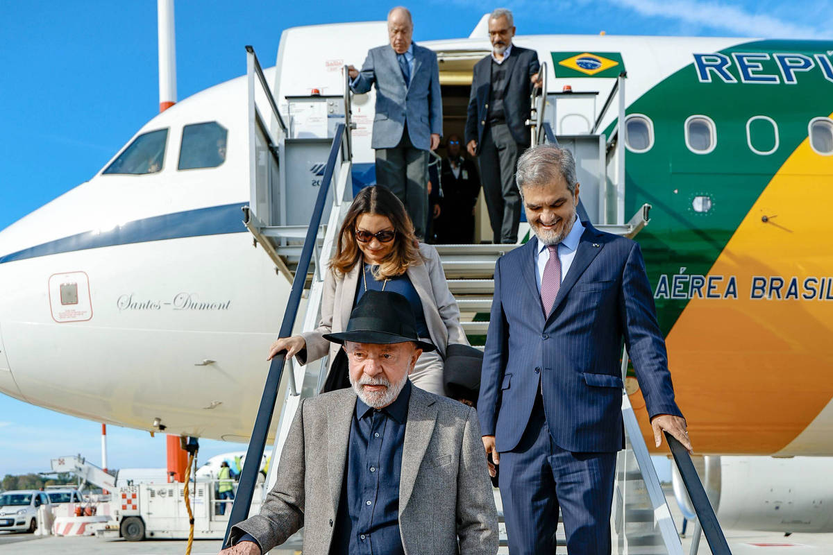 Lula chega a Roma para encontro com papa Leão 14 e evento da ONU sobre a fome