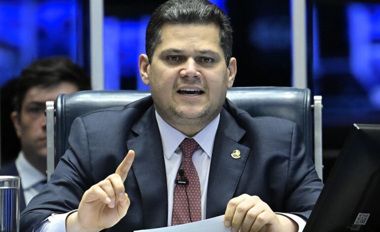 alcolumbre-e-moraes-discutem-como-combater-o-crime-organizado