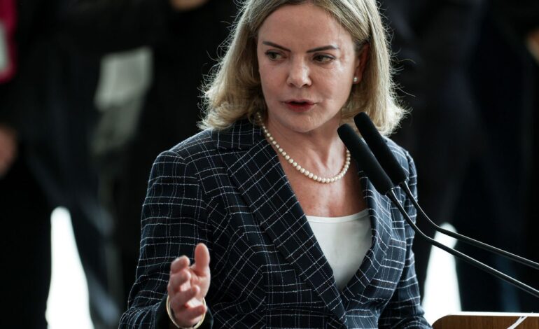 Derrite como relator do PL Antifacção contamina debate, diz Gleisi   