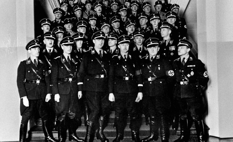ha-100-anos-surgia-a-ss,-responsavel-pelo-terror-nazista-na-alemanha
