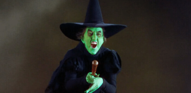 chapeu-da-bruxa-ma-de-‘o-magico-de-oz’-e-leiloado-e-pode-chegar-a-r$-15-mi