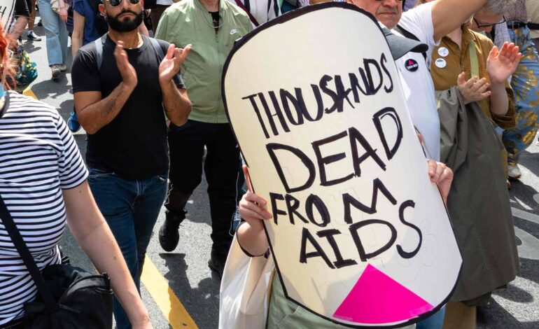 trump-prometeu-acabar-com-aids-nos-eua-ate-2030,-mas-acoes-apontam-contrario