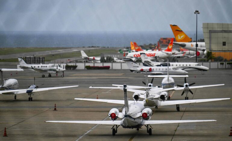 venezuela-ameaca-revogar-licencas-de-companhias-aereas-que-suspenderam-voos-no-pais