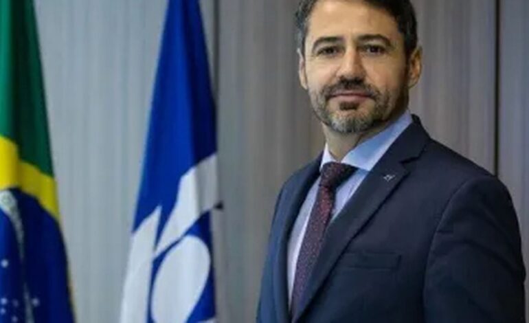 cgu-demite-ex-chefe-da-receita-que-atuou-no-caso-de-joias-sauditas