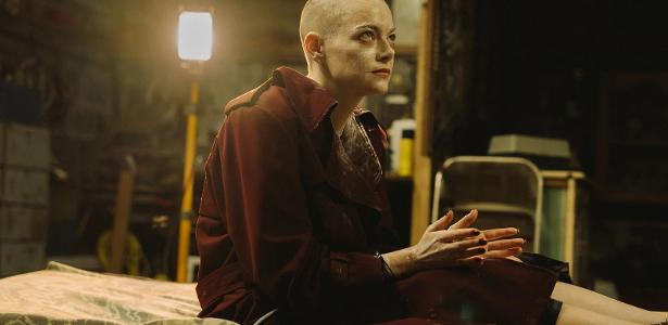 ‘bugonia’:-parceria-de-emma-stone-com-diretor-grego-perde-o-gas