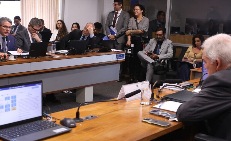 ccj-do-senado-adia-votacao-do-pl-antifaccao-para-10-de-dezembro