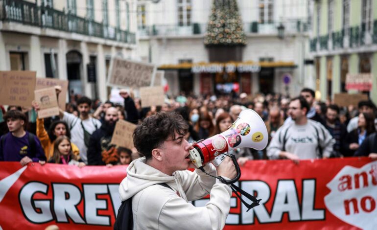 greve-geral-paralisa-portugal-contra-reforma-trabalhista-proposta-por-premie