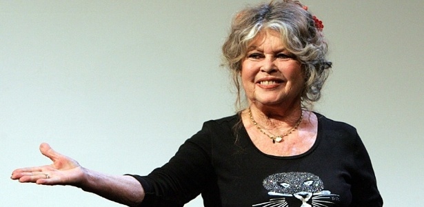 brigitte-bardot-vestia-preto-com-frequencia-por-carregar-‘um-luto-eterno’