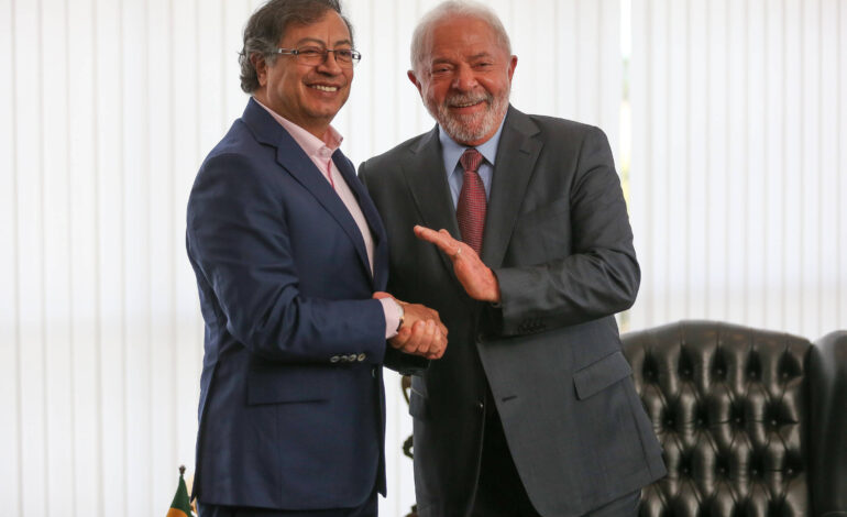 lula-liga-para-petro-para-falar-de-venezuela-e-cita-violacao-do-direito-internacional