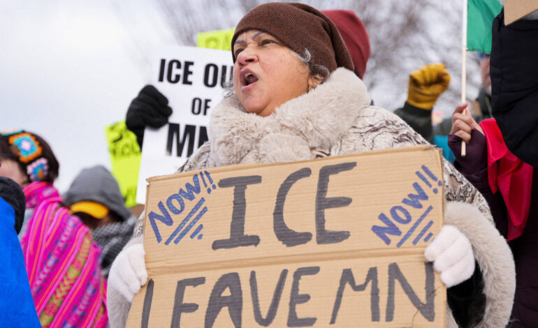 milhares-vao-as-ruas-em-minneapolis-contra-morte-de-mulher-baleada-pelo-ice