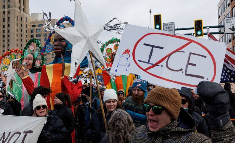 conheca-o-ice:-policia-migratoria-de-trump-alvo-de-protestos-nos-eua