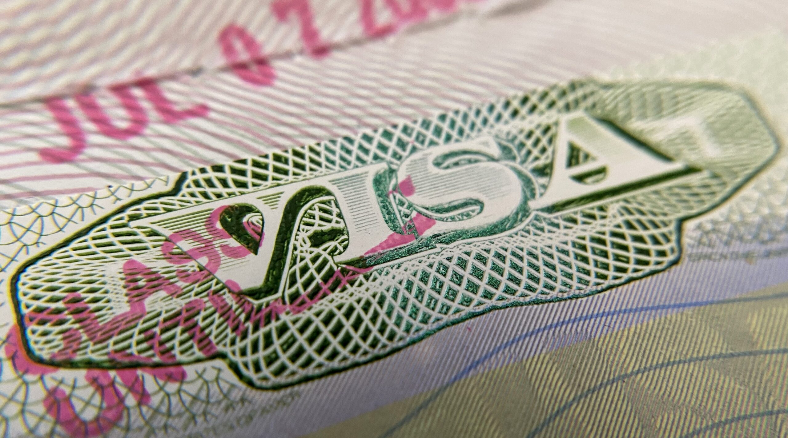 EUA fornecem mais de 60 tipos diferentes de visto para entrada no país; veja