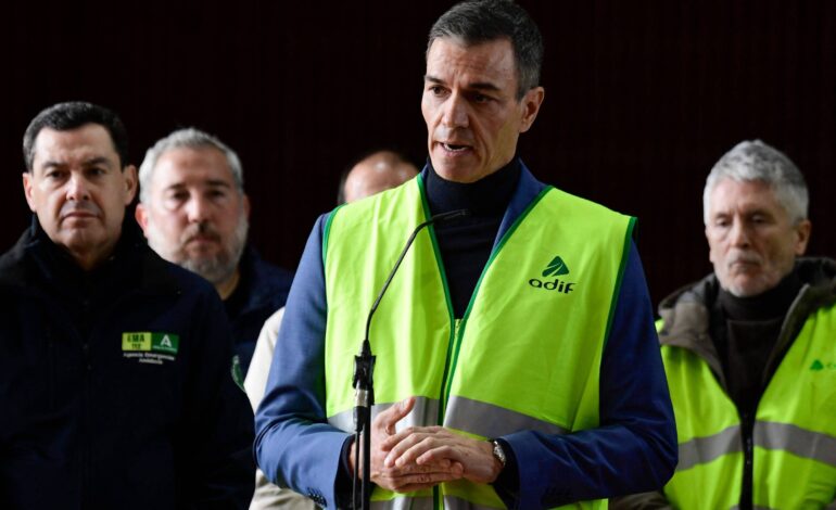 premie-da-espanha-decreta-luto-e-promete-‘transparencia-absoluta’-sobre-colisao-de-trens