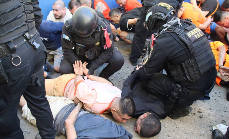 guatemala-decreta-estado-de-emergencia-apos-motins-em-prisoes-e-morte-de-policiais