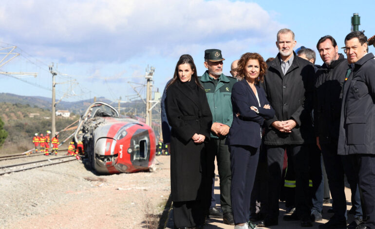 espanha-descarta-sabotagem-em-colisao-de-trens-que-matou-41-pessoas