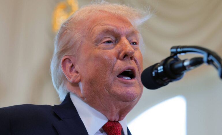 aviao-que-levava-trump-a-davos-retorna-a-base-aerea-apos-problema-eletrico