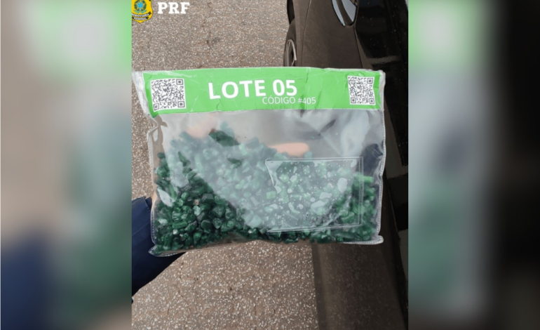 prf-apreende-quase-1-kg-de-pedras-preciosas-com-documentacao-irregular-no-interior-do-to