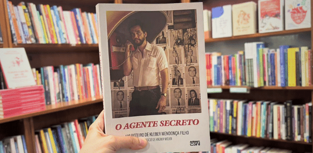 cena-cortada-e-extras:-livro-de-‘o-agente-secreto’-vai-alem-do-filme