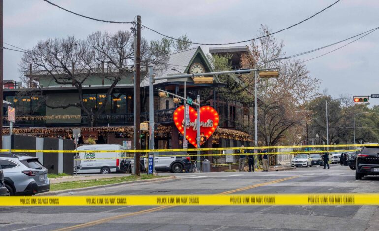 atirador-que-estaria-com-bandeira-do-ira-mata-dois-em-bar-nos-eua