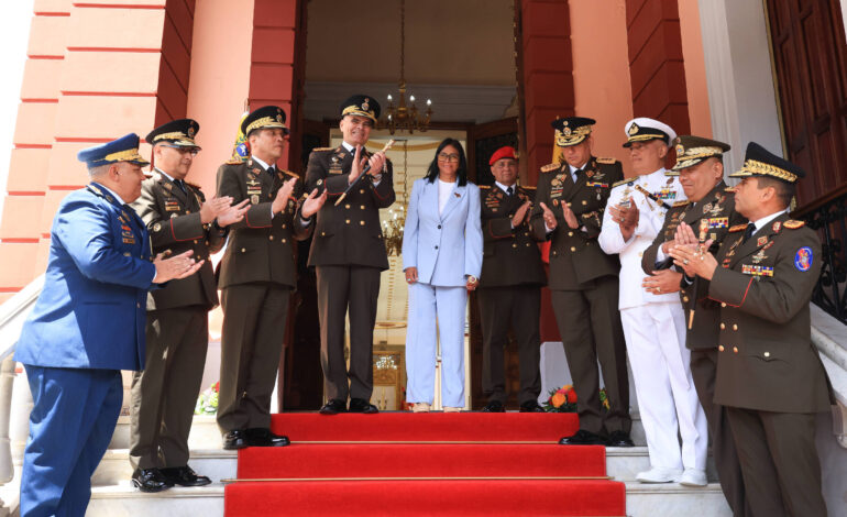 saida-de-ministro-da-defesa-representa-so-um-alivio-para-crise-da-venezuela