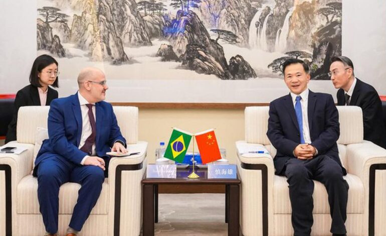 EBC firma parceria inédita com China Media Group