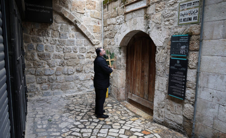 policia-israelense-impede-cardeal-de-jerusalem-de-celebrar-missa-na-igreja-do-santo-sepulcro